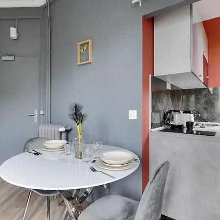 Lägenhet Cozy -2p- Porte Saint-martin